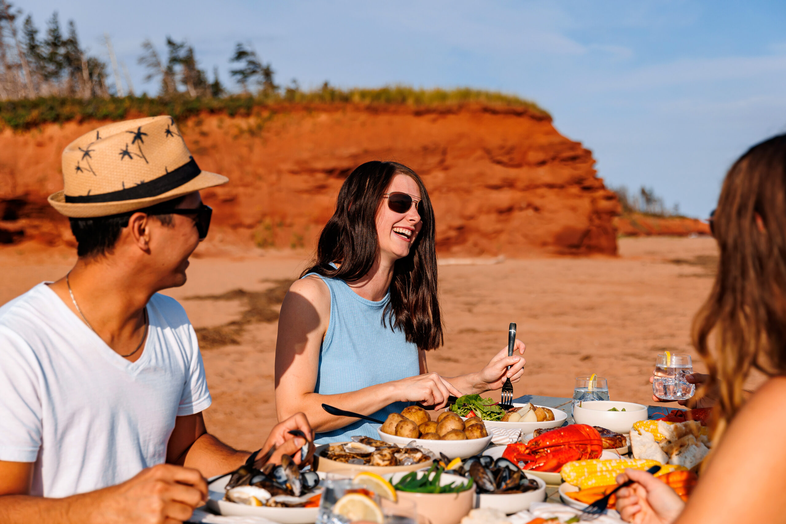 PE FAM Beach food